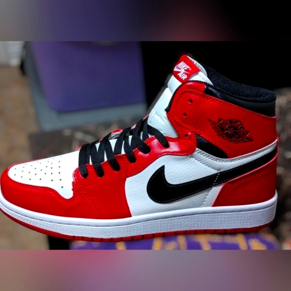 New Air Jordan 1 Leather Sneakers - Picture 1 of 10